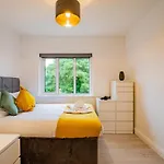 Modern & Spacious 3 Bed House 別荘
