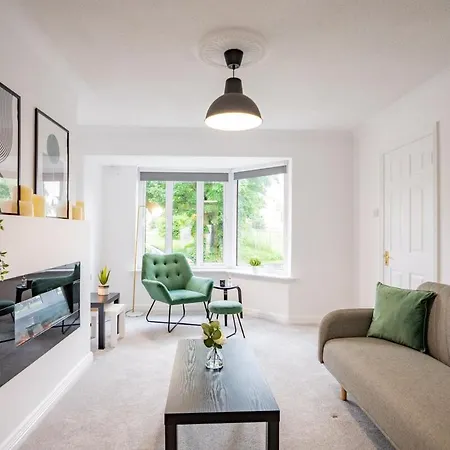 Vakantiehuis Modern & Spacious 3 Bed House