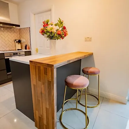 Modern & Spacious 3 Bed House Vakantiehuis Galway