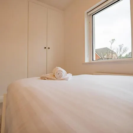 Modern & Spacious 3 Bed House Casa vacanze