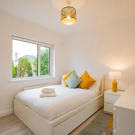 Modern & Spacious 3 Bed House Holiday home Galway