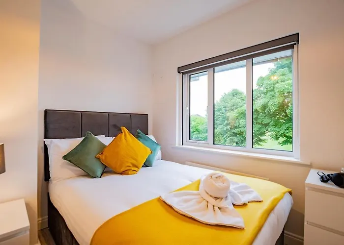 Modern & Spacious 3 Bed House *