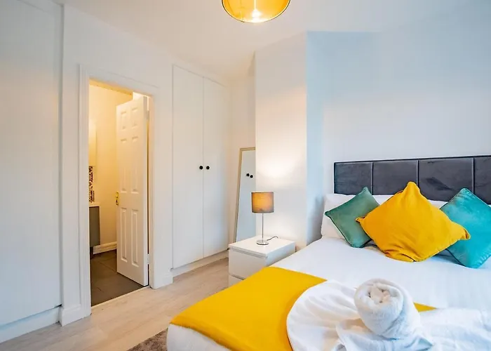 Modern & Spacious 3 Bed House 펜션